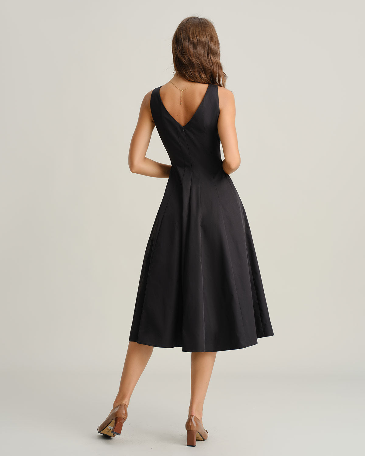Black V Neck Sleeveless Midi Dress